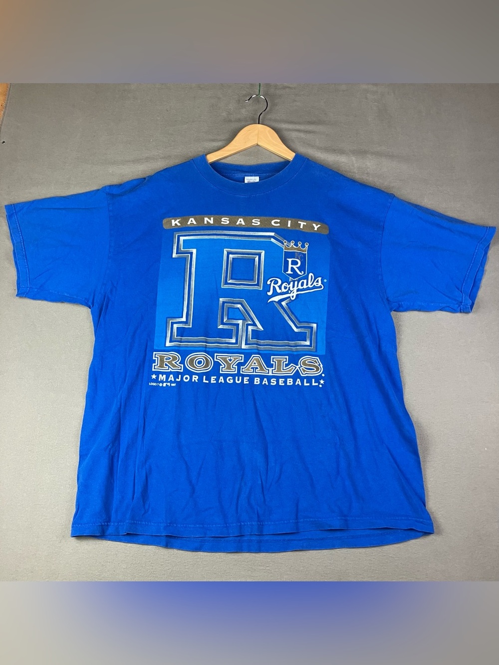 Vintage 1997 Kansas City Royals MLB Graphic T Shirt Men’s Size XXL Blue Logo 7.